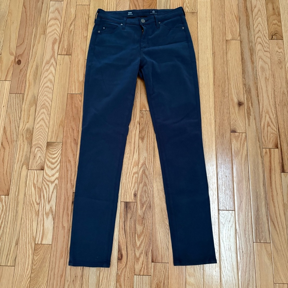 AG Prima Cigarette Leg pant. Dark Blue. Size 27